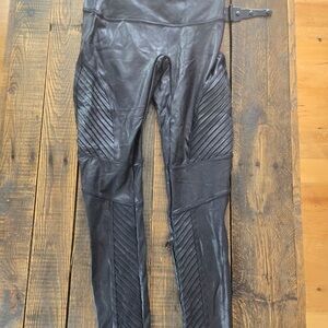 Spanx faux leather textured leggings